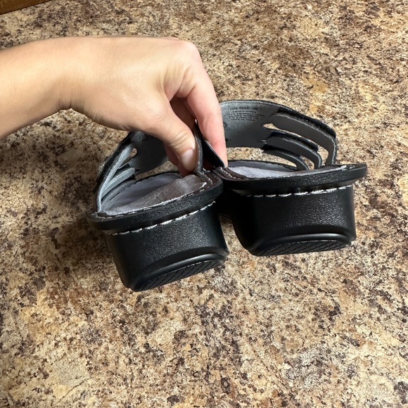 Alegria Black and Gray Leopard Print Sandals - Picture 5 of 8